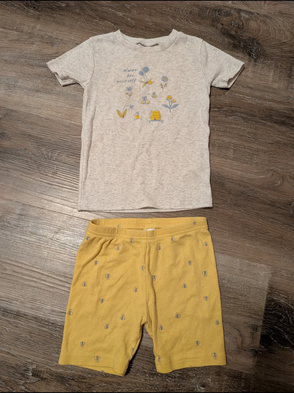 Girls Heather Cream & Yellow Bee Pajama Set